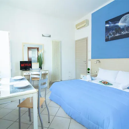 Athena - Parcheggio Privato *