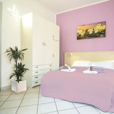 Athena - Parcheggio Privato *