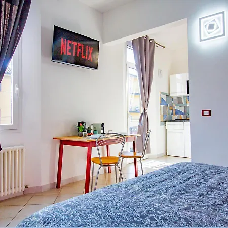 Guest house Athena - Parcheggio Privato *
