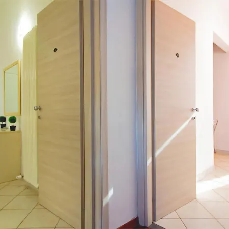 Athena - Parcheggio Privato 4* Bologna