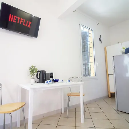 Vendégház Athena - Parcheggio Privato Bologna