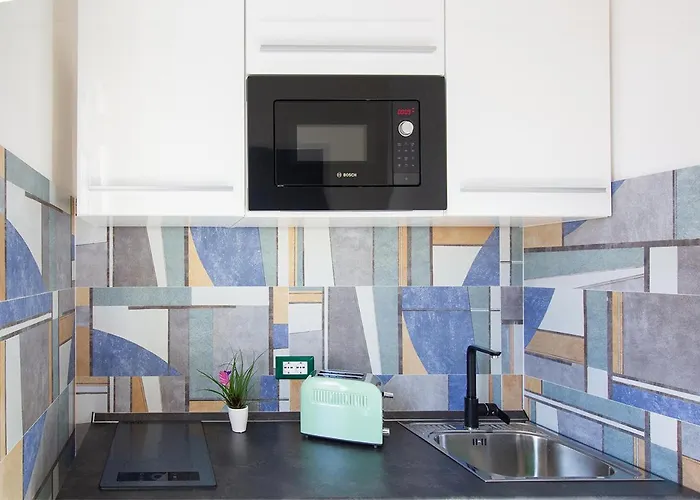 Athena - Parcheggio Privato בולוניה