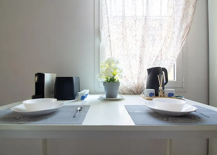 Athena - Parcheggio Privato 4*