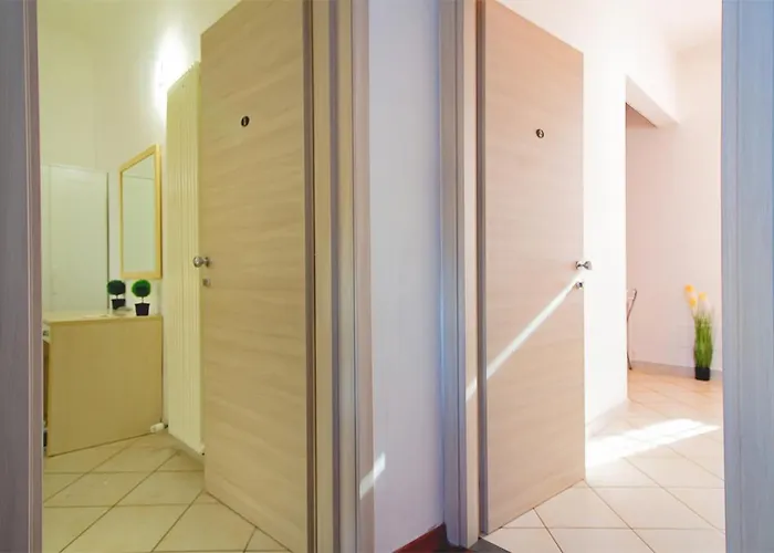 Athena - Parcheggio Privato 4* 볼로냐