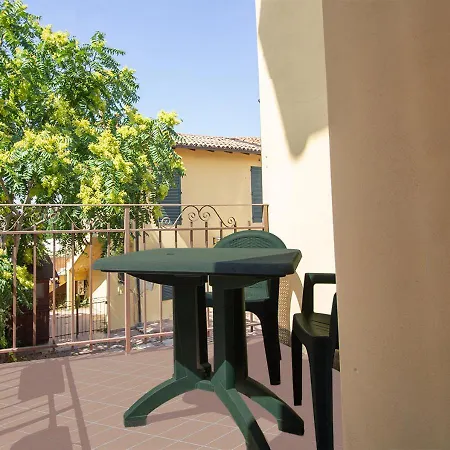 Pensión Athena - Parcheggio Privato 4*