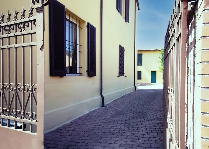 Athena - Parcheggio Privato